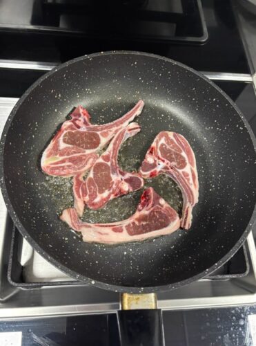 Click to view full screen Inner Mongolian Baby Lamb Tomahawks 3KG photo review